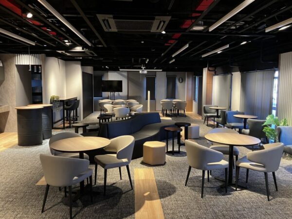 株式会社フジワラ様ホームページにて、家具納入事例として掲載していただきました！