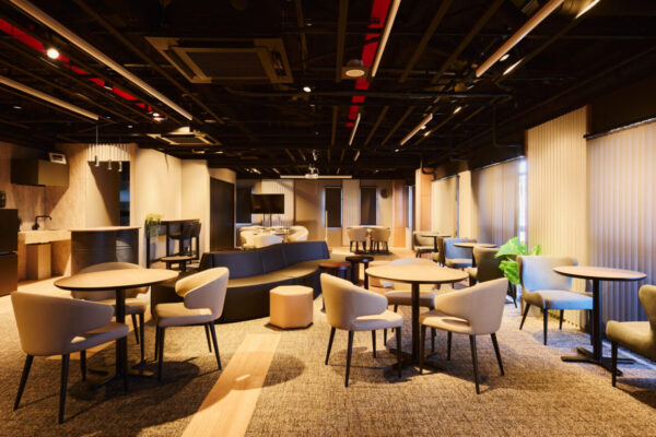 株式会社遠藤照明様の家具納品事例集に掲載されました！