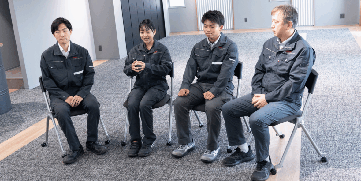 社員対談_カバー写真1